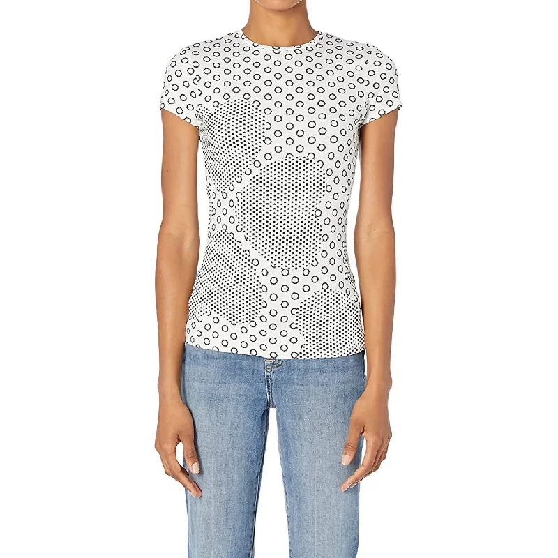 Sirah Heart Printed Fitted Tee In Black/white