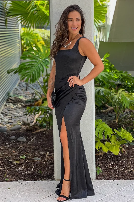 Black Square Neck Satin Maxi Dress Elegant Maxi Dress with Belt