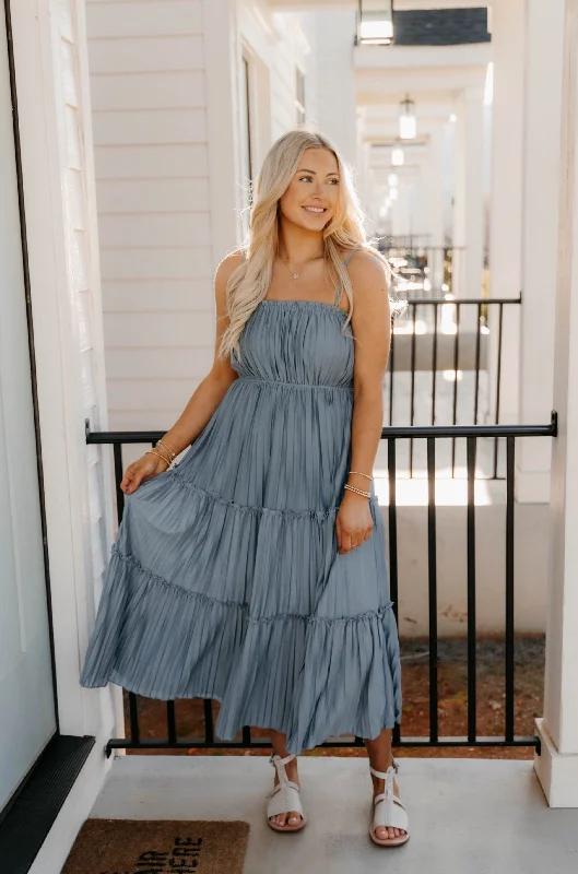 Ellie Pleated Tiered Maxi Dress - Final Sale 30% off in cart