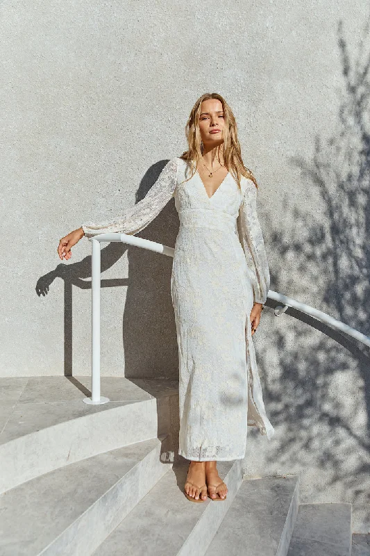 Layla Long-Sleeve Maxi Dress Cream Fashionable Halter Neck Maxi Dress
