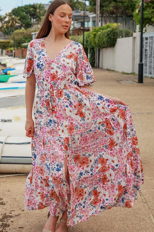 NOVA V-NECK MAXI DRESS Elegant Maxi Dress with Lace