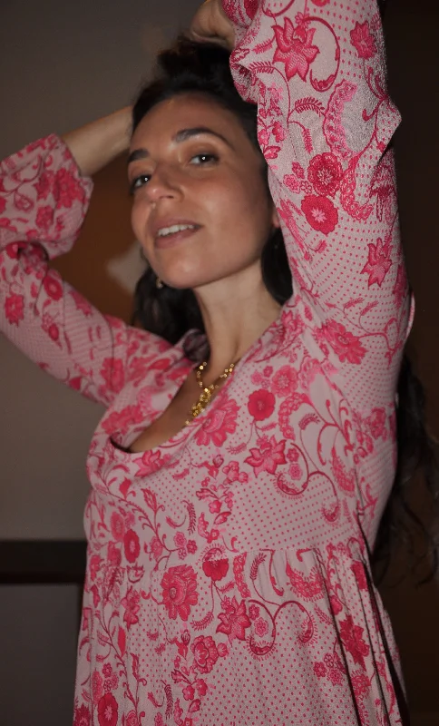 The Tunik Lola maxi dress - She Swirls Raspberry print Elegant Maxi Dress with Slit