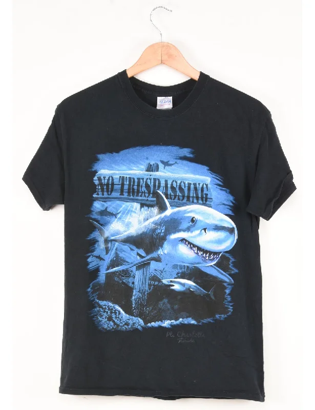 Gildan No Trespassing Animal T-shirt - M Iron Safe Non-Iron Wrinkle Free