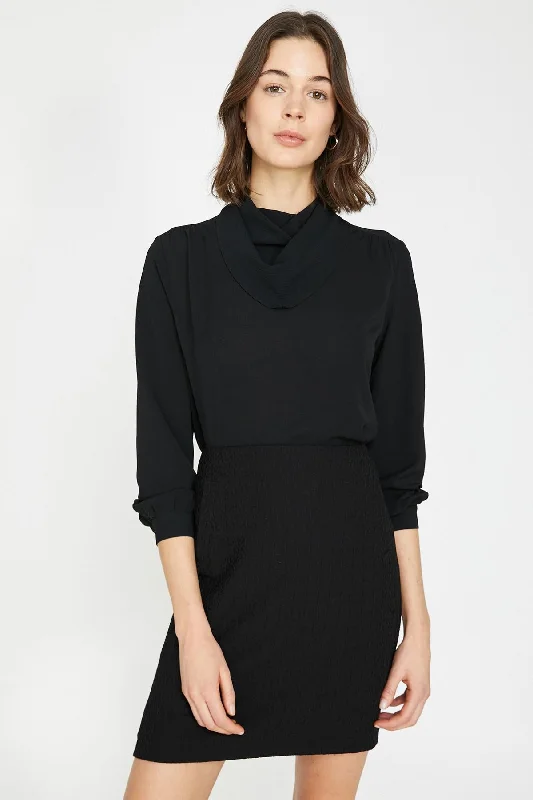 Women Black Blouse Versatile Layering Blouse