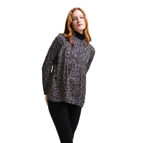 Regatta Womens/Ladies Orla All-Over Print Lightweight Blouse Versatile Layering Blouse Regatta Womens/Ladies Orla All-Over Print Lightweight Blouse Versatile Layering Blouse