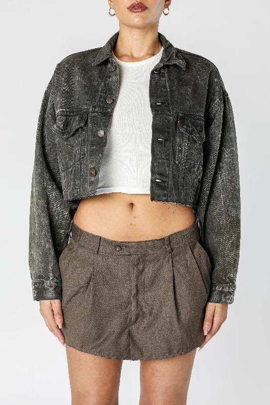 Rework Vintage Levi's USA Crop Denim Jacket - M Welt Pockets Slit Pockets Flap Pockets Rework Vintage Levi's USA Crop Denim Jacket - M Welt Pockets Slit Pockets Flap Pockets