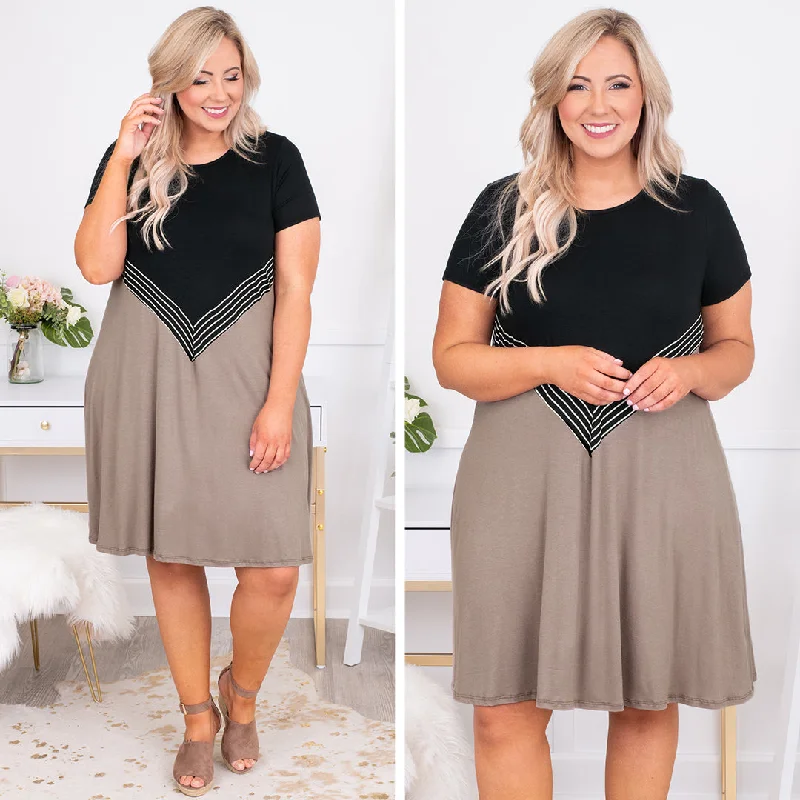 Traveling The World Dress, Black-Mocha