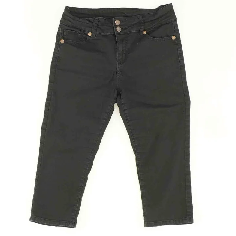 Black Solid Capri Jeans Comfortable Zip-Fly Denim Jeans
