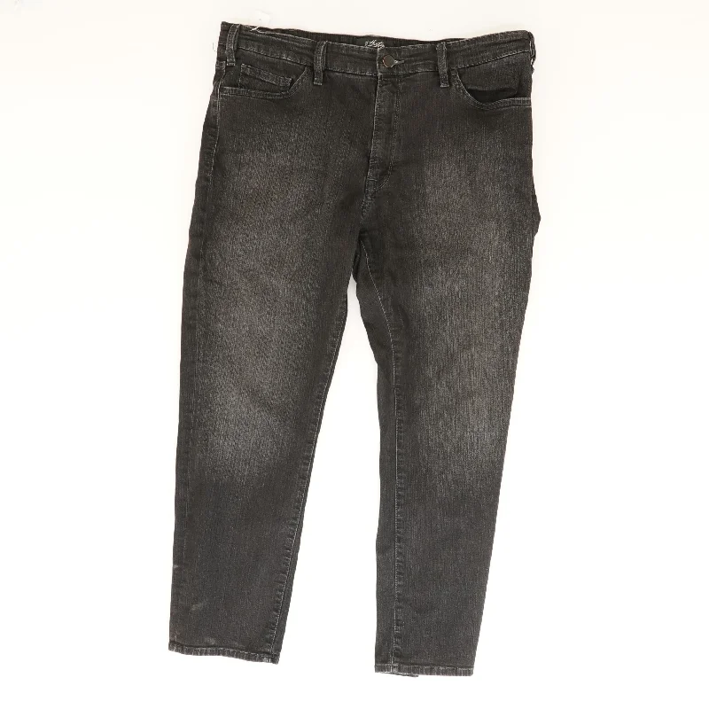 Black Solid Straight Jeans Comfortable Stretch Fit Jeans