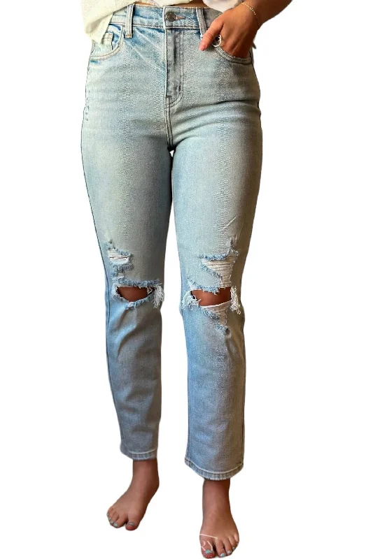 Distressed Straight Jeans In Light Wash Cozy Wide-Legged Jeans