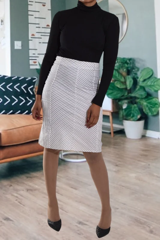 Ladies White Embroidered Skirt cashmere skirt fine