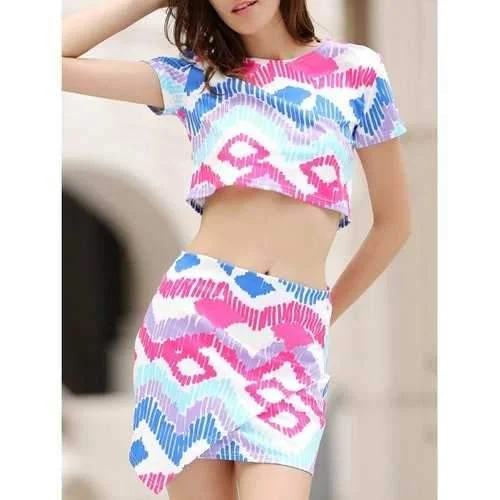 Stylish Short Sleeve Argyle Print Crop Top and Mini Skirt Women's Suit - S mini skirt trendy