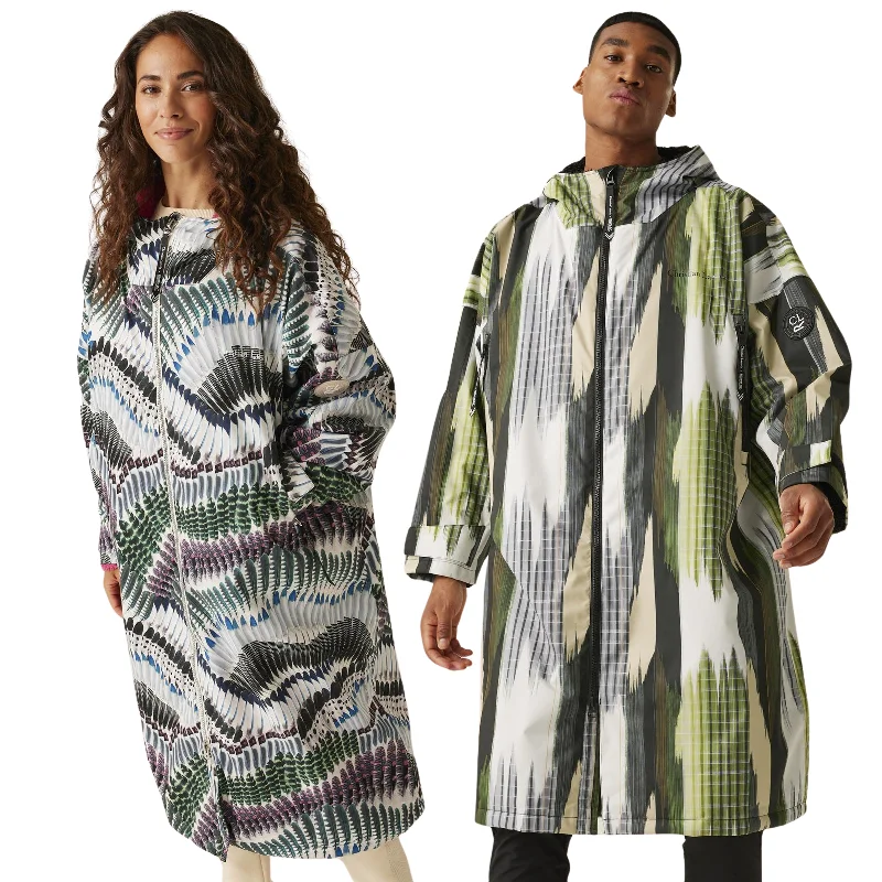 Regatta Christian Lacroix Lebosc Hooded Changing Robe Hoodie with Set-In Sleeves Structured Classic Regatta Christian Lacroix Lebosc Hooded Changing Robe Hoodie with Set-In Sleeves Structured Classic
