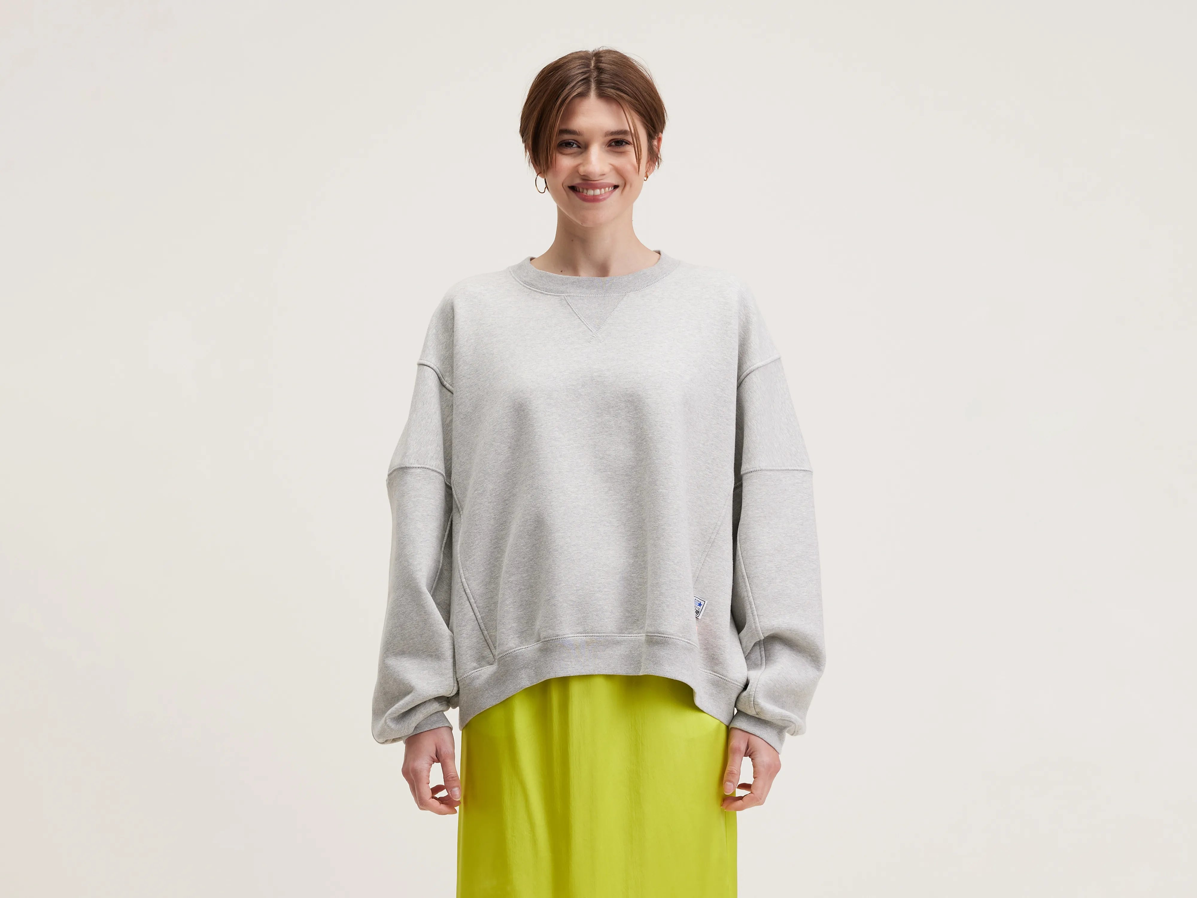 Flips round-neck sweatshirt (242 / W / H. GREY) Hoodie with Longline Fit Extended Stylish